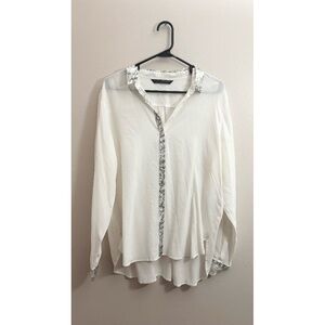 5/$20 MUST BUNDLE Max Volmary White Button Down Shirt with Patterned Trim